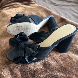 Gianni Bini black bow mule heels